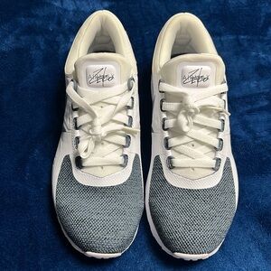 NWOT RARE Nike AirMax Zero armory Blue Sneakers 918232-100 Size 8